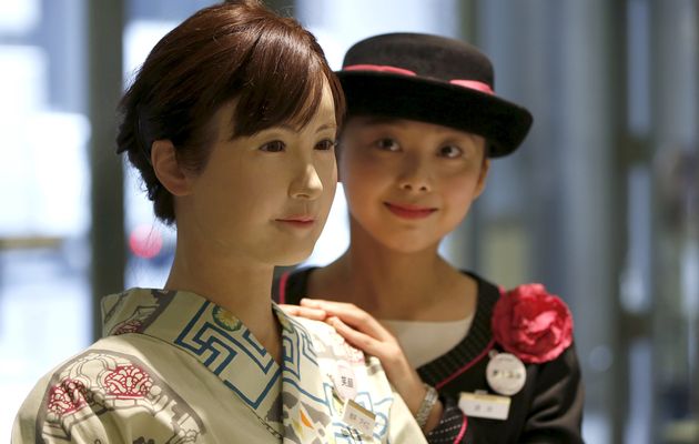 Aiko Chihira: Humanoid Customer Service