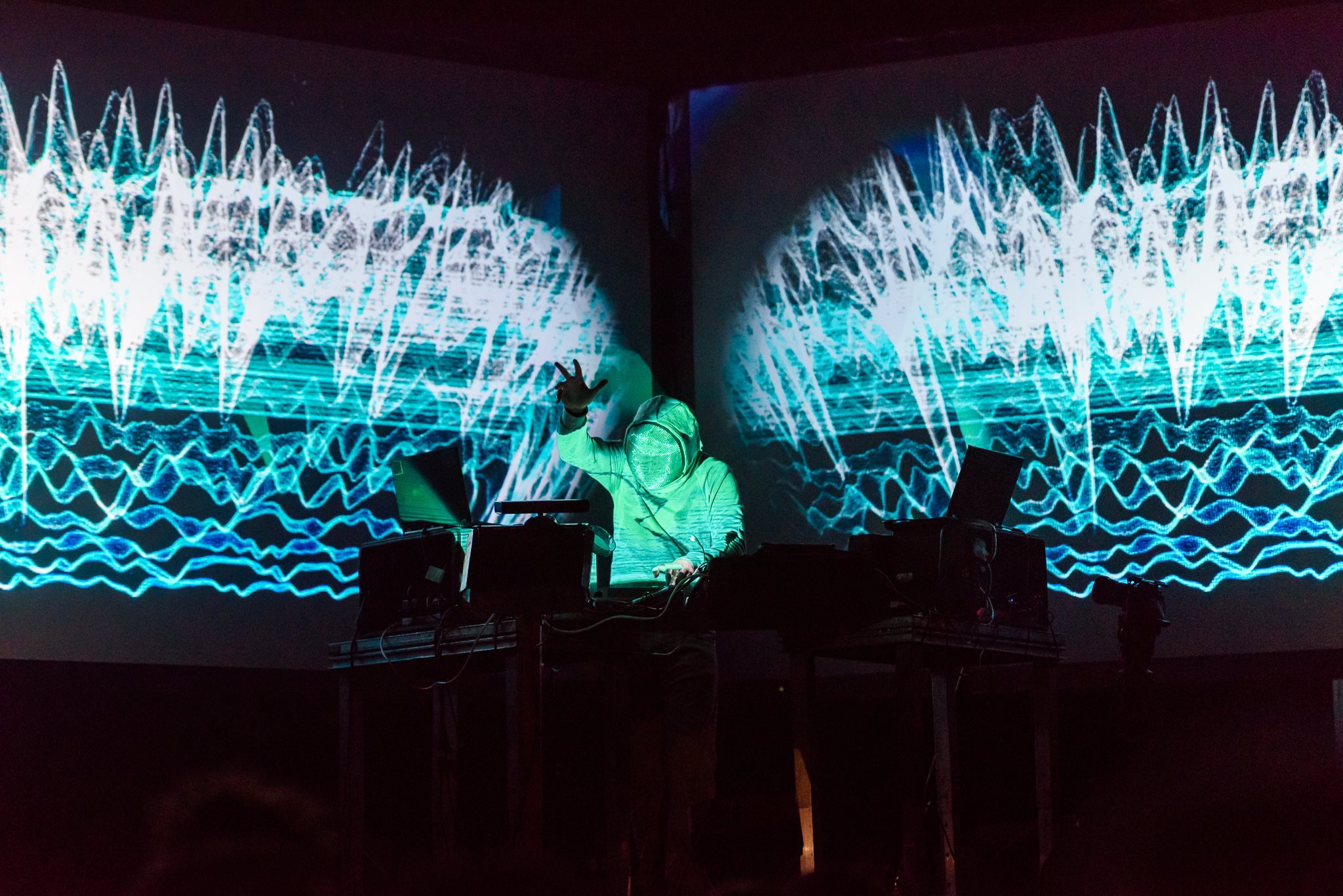 Squarepusher's live show aggregates local data