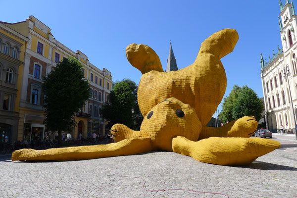 The Big Yellow Rabbit